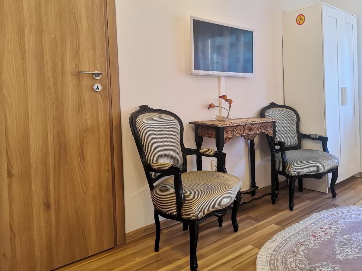 Fancy 1Bd Family Friendly In Historical Centre Leilighet Bucureşti Eksteriør bilde
