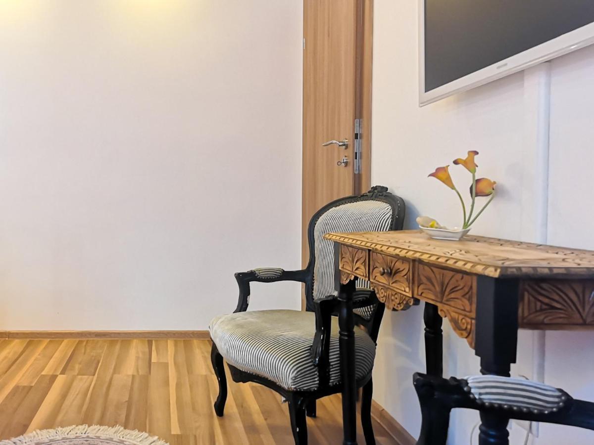 Fancy 1Bd Family Friendly In Historical Centre Leilighet Bucureşti Eksteriør bilde