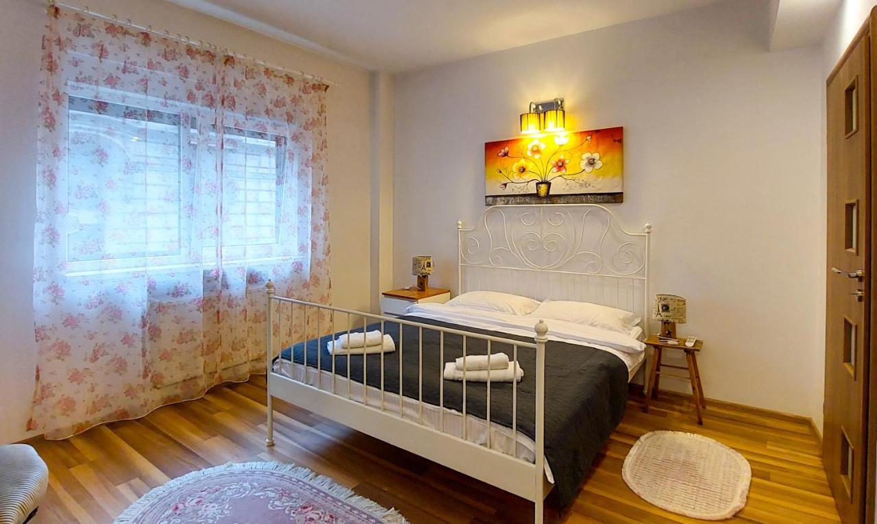Fancy 1Bd Family Friendly In Historical Centre Leilighet Bucureşti Eksteriør bilde
