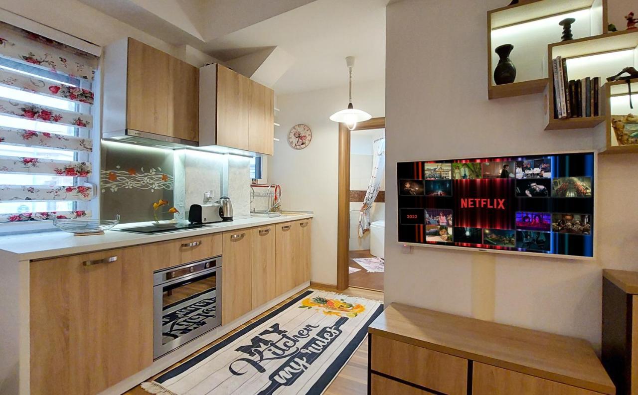 Fancy 1Bd Family Friendly In Historical Centre Leilighet Bucureşti Eksteriør bilde